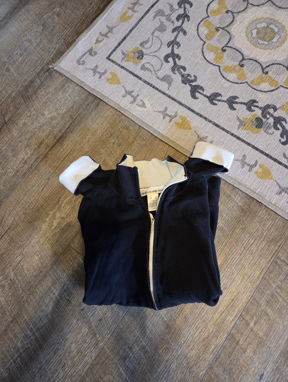 Jones Of New York SMALL Zipper Top